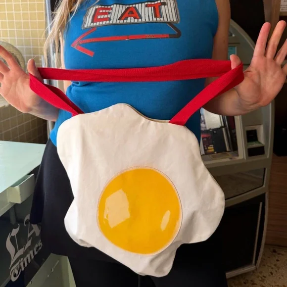 NWT Lisa Says Gah x Tyler McGillivary Frankie Tote Bag Novelty Fried Egg - Picture 5 of 5